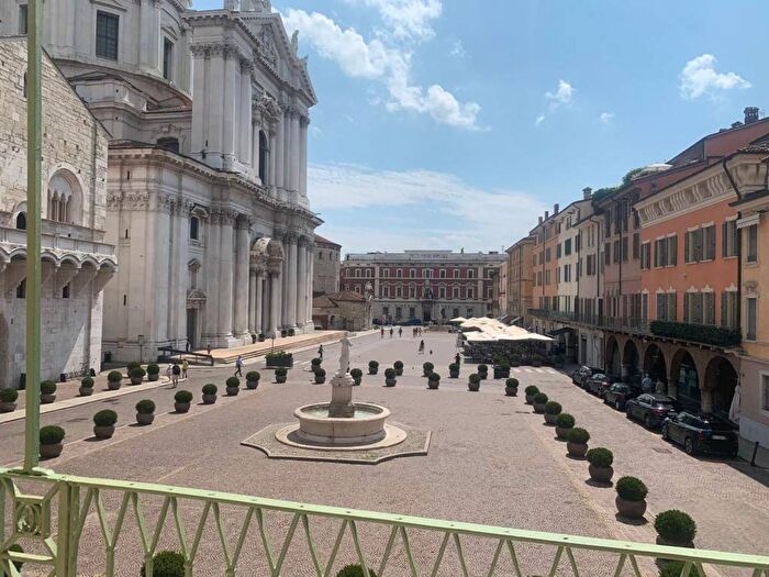 Appartamento bilocale in affitto in Piazza Paolo VI, Magenta Arnaldo, Brescia