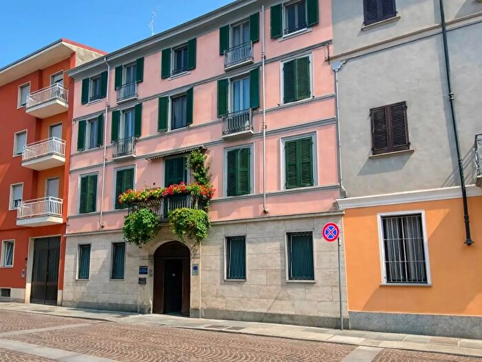 Appartamento quadrilocale in vendita in CSo Cavour, Trino
