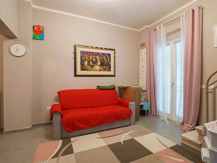 Casa con 6 locali in vendita in Montecatini Terme