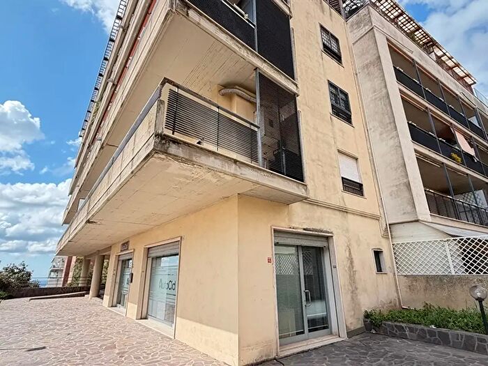 Appartamento trilocale in vendita in Via Pratolungo x, Albano Laziale