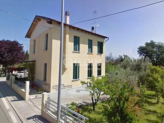 Casa con 5 locali in vendita in San Pietro Di Feletto