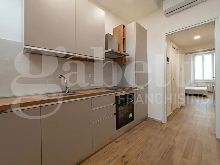 Appartamento monolocale in affitto in Via dei Missaglia, Milano