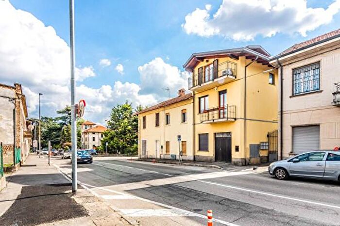 Appartamento quadrilocale in vendita in Via Alberto da Giussano, Giussano