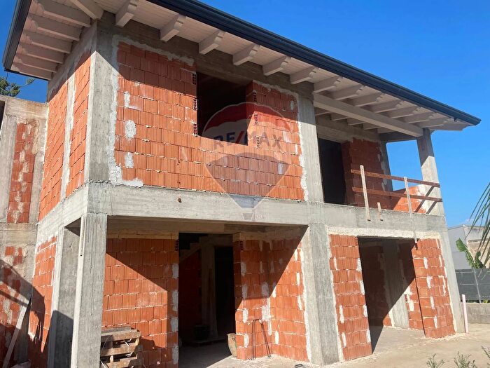 Casa con 6 locali in vendita in Via Pio La Torre, Partinico