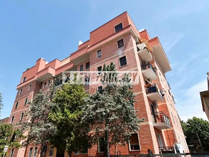 Appartamento bilocale in vendita in Via Varese, Rozzano