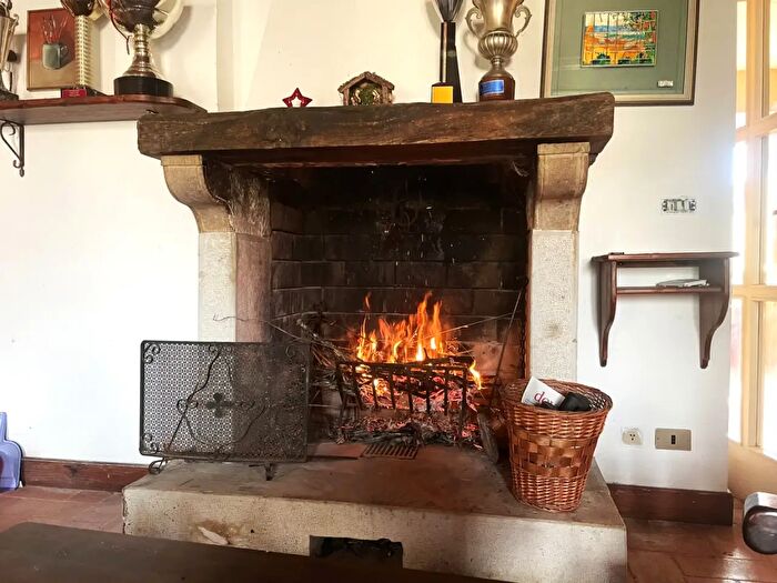 Casa con 12 locali in vendita in Via Roma, Alfedena