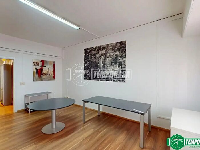 Appartamento con 6 locali in vendita in Via Giovanni Pascoli, La Spezia