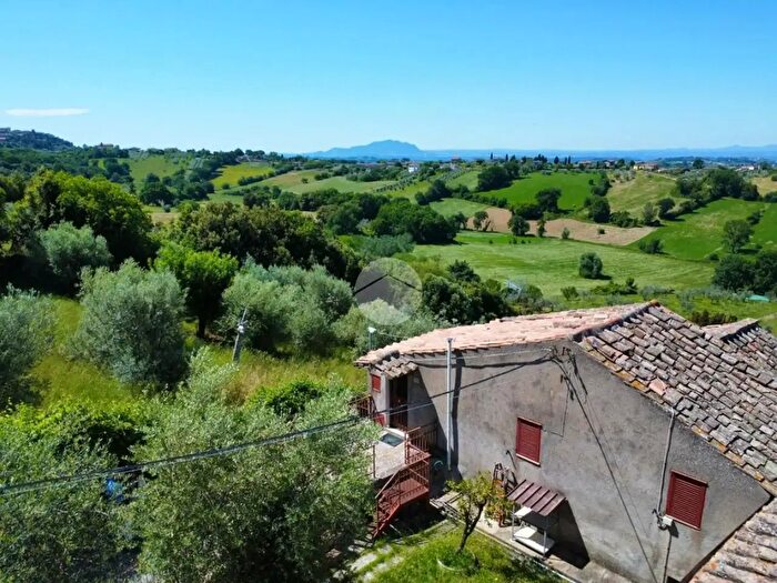 Casa con 5 locali in vendita in Vocabolo Colle Tarocco, Calvi DellUmbria