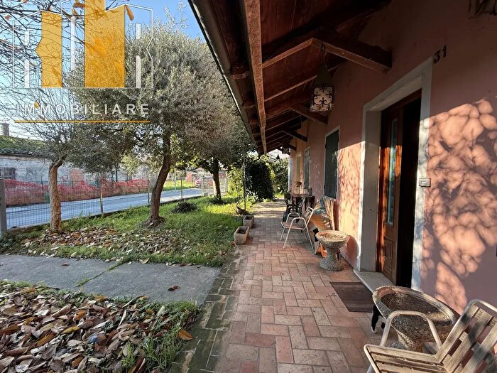 Casa con 7 locali in vendita in Via Villa, Piove Di Sacco