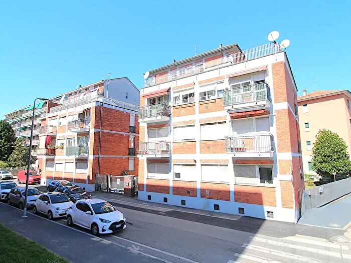 Appartamento trilocale in affitto in Via Cinque Maggio, Milano