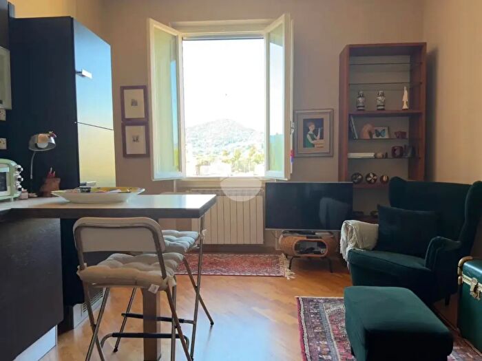 Appartamento bilocale in vendita in Via Michele Amari, Firenze