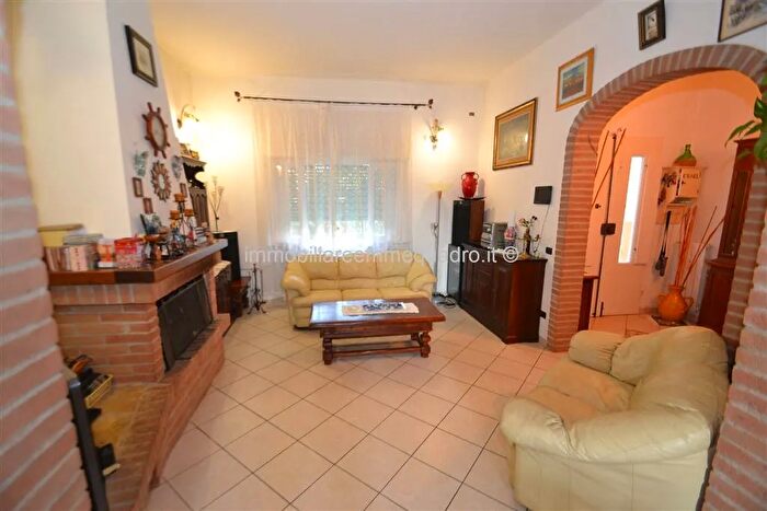 Casa con 5 locali in vendita in Rosignano Marittimo