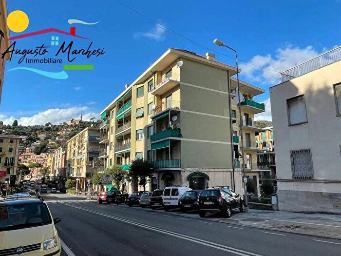 Appartamento con 6 locali in affitto in Piazza San Giovanni Bono, Centro, Recco