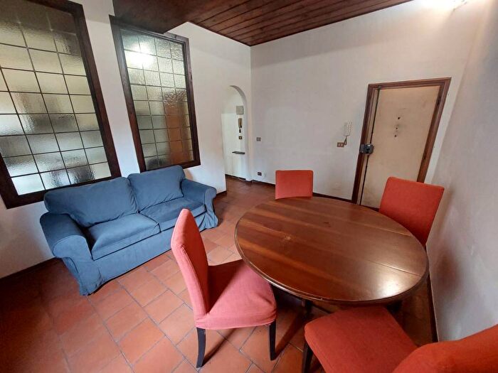 Appartamento quadrilocale in affitto in Piazza di Santa Croce, Santa Croce, Firenze