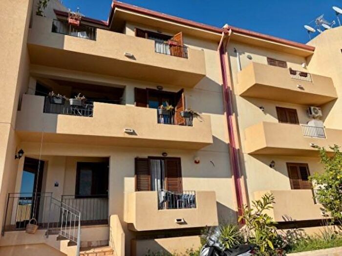 Appartamento trilocale in vendita in Via Pietro Nenni, Casteldaccia