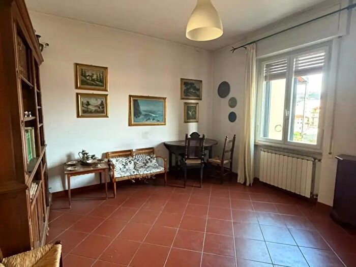 Appartamento trilocale in vendita in Via Mannelli, Firenze