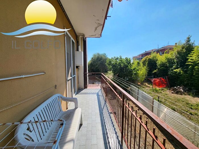 Appartamento con 5 locali in vendita in Via delle Rodine, Diano Marina