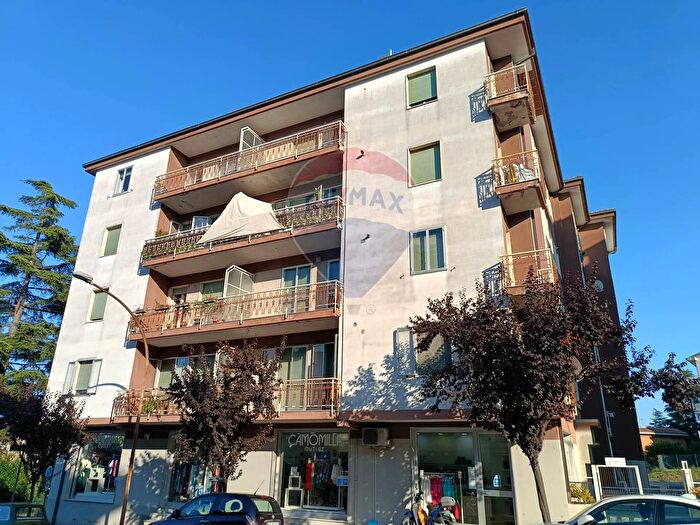 Appartamento con 5 locali in vendita in Corso Europa, Vasto