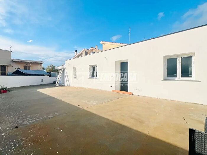 Casa trilocale in vendita in Via Ezio Maroncelli, Civitavecchia