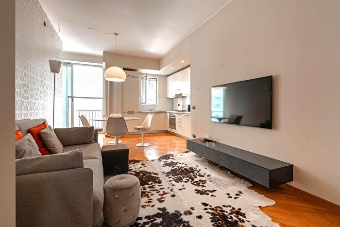 Appartamento bilocale in vendita in Via Paris Bordone, Milano