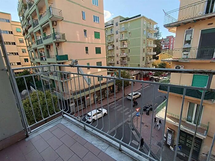 Appartamento quadrilocale in vendita in Salerno