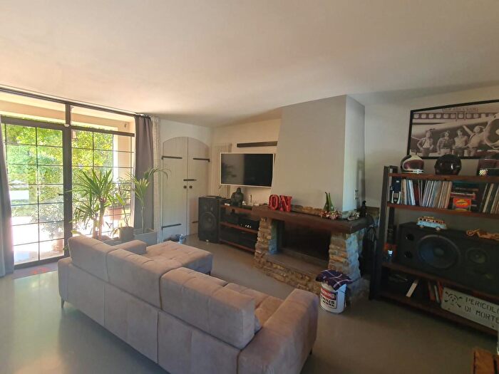 Casa con 6 locali in vendita in Maranello