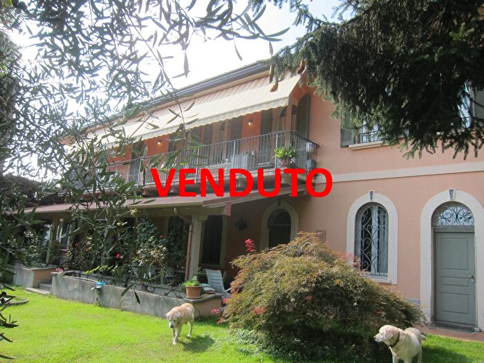 Casa in vendita in Vergiate Varese Lombardia Italia, Vergiate