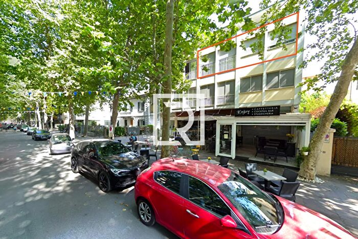 Appartamento trilocale in vendita in Viale Roma Cervia, Cesenatico