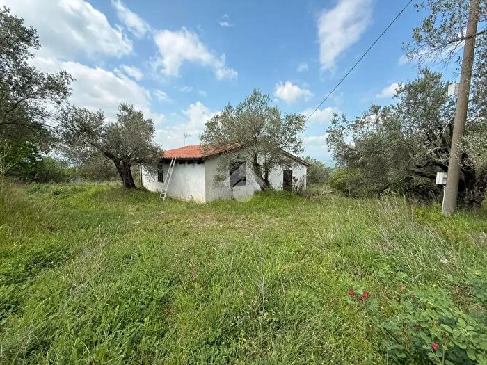 Casa quadrilocale in vendita in Strada Rurale Nido, Frasso Telesino
