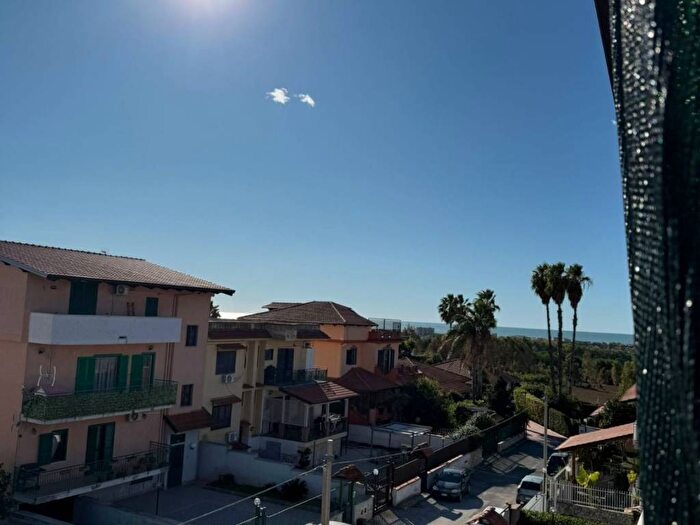 Appartamento trilocale in affitto in Via Vicinale Masseria Vecchia, Licola Paese, Giugliano in Campania