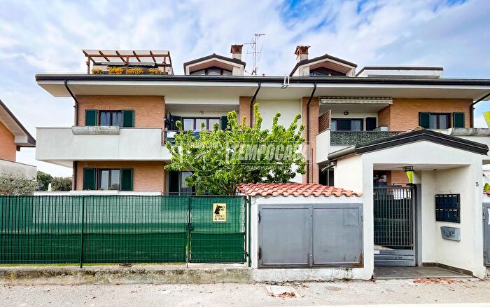 Appartamento bilocale in vendita in Via Carlo Cattaneo, Zelo Buon Persico