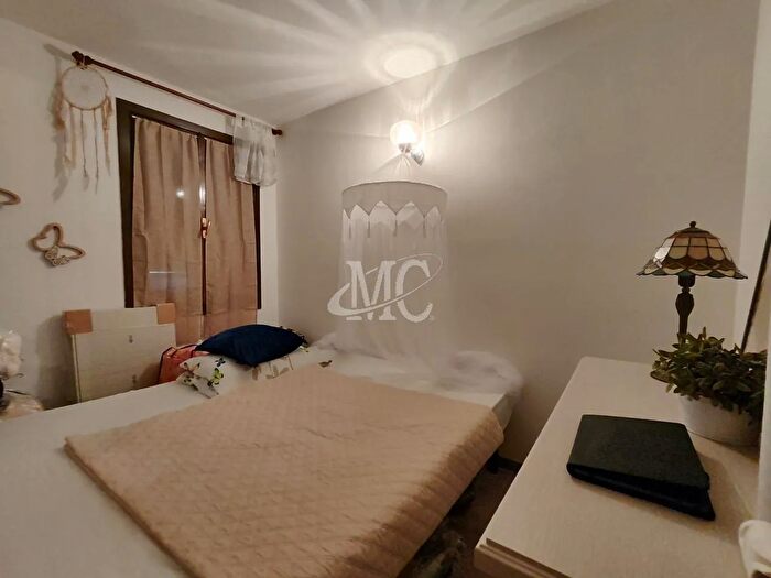 Appartamento trilocale in vendita in Frazione Laresi, Vallarsa