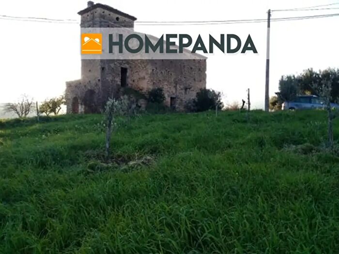 Casa con 8 locali in vendita in Casal Velino
