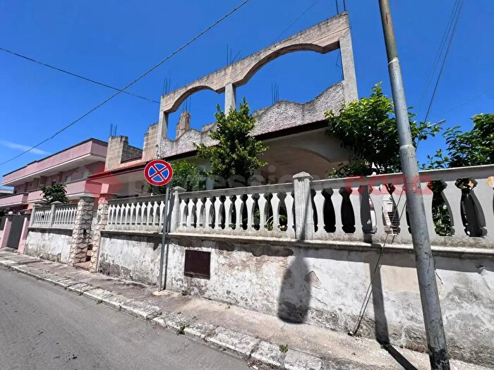 Casa trilocale in vendita in Via Matteotti, Pulsano