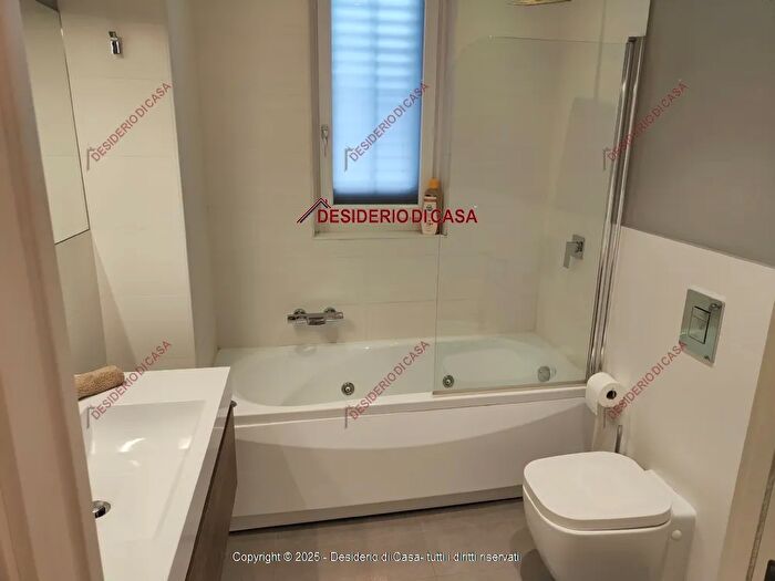 Appartamento quadrilocale in vendita in Via Catania Palermo Pa Italia, Palermo