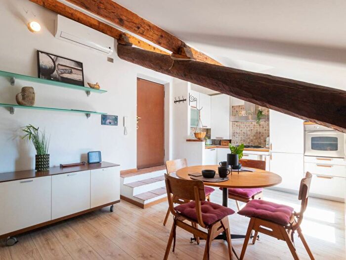 Appartamento bilocale in affitto in Via Melchiorre Gioia, Isola, Milano
