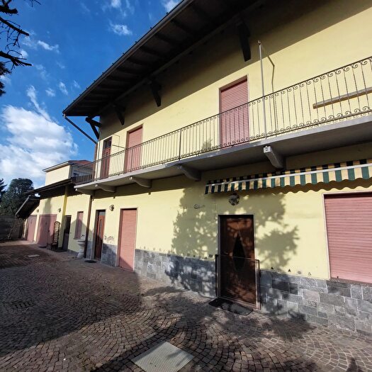 Appartamento in vendita in Casorate Sempione Varese Lombardia Italia, Casorate Sempione