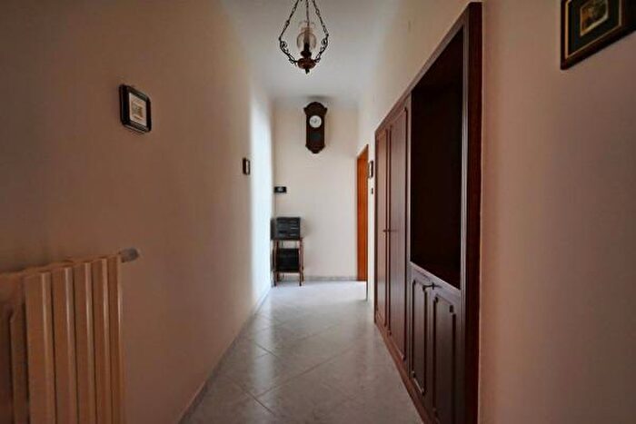 Appartamento trilocale in vendita in Via Alcide De Gasperi, Putignano