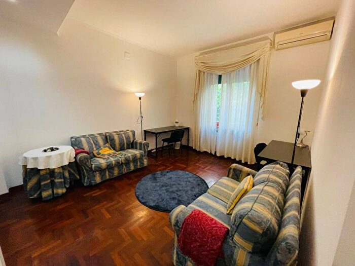 Appartamento trilocale in affitto in Via Luigi Pulci, Bologna, Roma