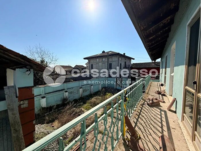 Case in Vendita e in Affitto - 2