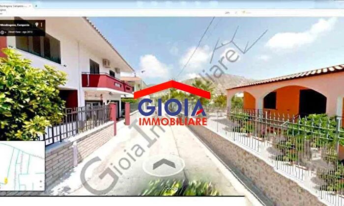 Appartamento in vendita in Via Savona Mondragone Campania, Mondragone