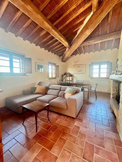 Appartamento quadrilocale in affitto in Strada di Montapertaccio, Castelnuovo Berardenga