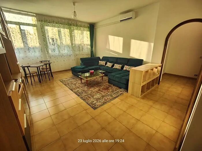 Appartamento quadrilocale in affitto in Via Cassia, Roma