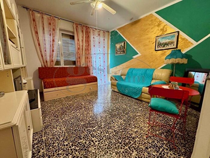 Appartamento trilocale in affitto in Via Grande Piazza della Repubblica, Livorno