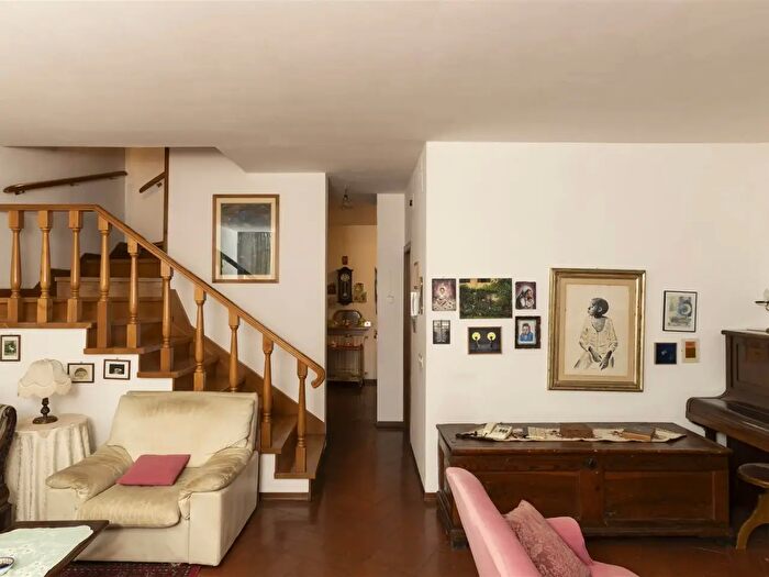 Casa con 5 locali in vendita in Fiesole