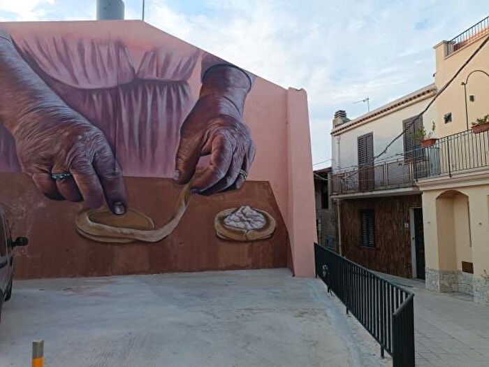 Casa quadrilocale in vendita in Valdina