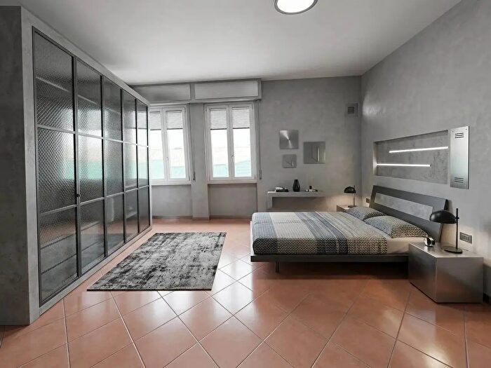 Appartamento trilocale in vendita in Via Corelli, Firenze
