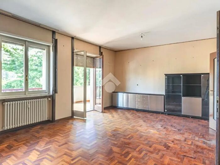Appartamento quadrilocale in vendita in Via Guido Guarini Matteucci, Milano