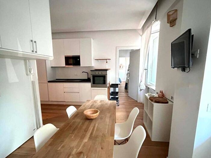 Appartamento bilocale in affitto in Via Contardo Ferrini, Porta Romana Medaglie dOro, Milano