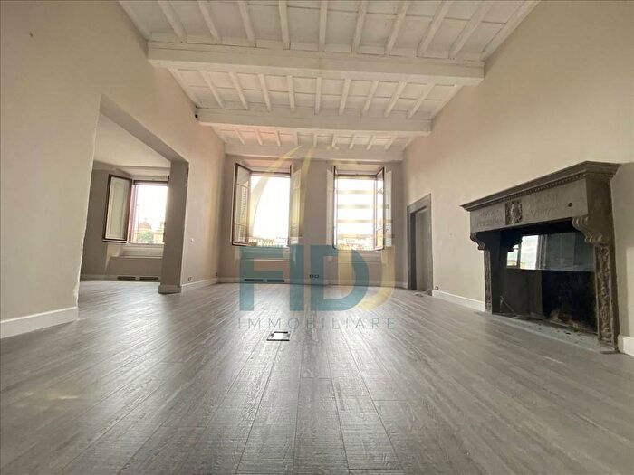 Appartamento con 6 locali in affitto in Via Parione, Piazza della Repubblica, Firenze